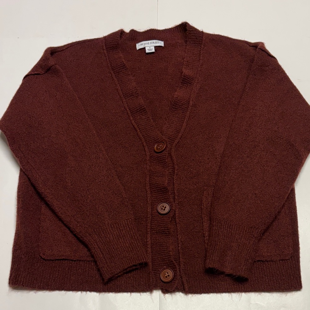 Women’s deep rust color cropped cardigan size small